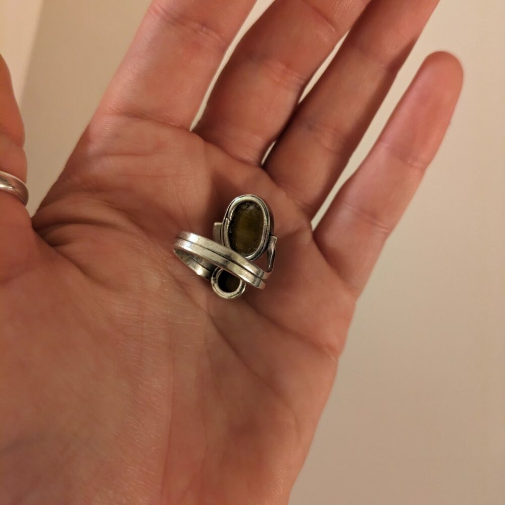 Vintage Sterling Silver Tigers Eye Ring - Picture 6 of 7